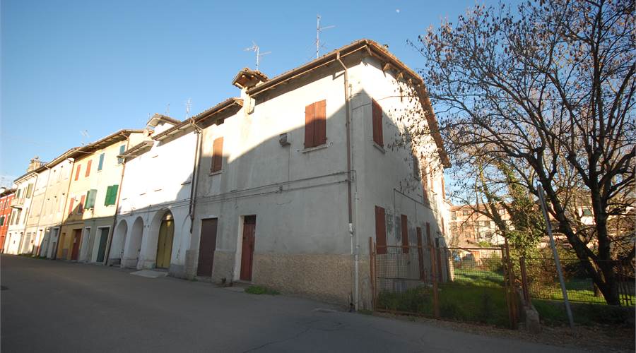 ESTERNO