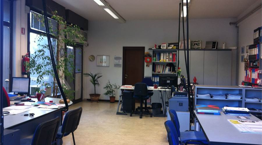 INTERNO
