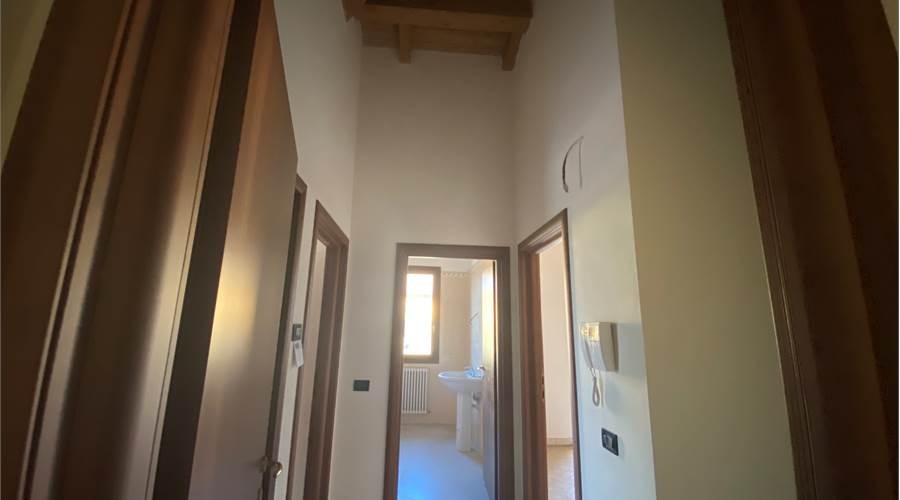 INTERNO