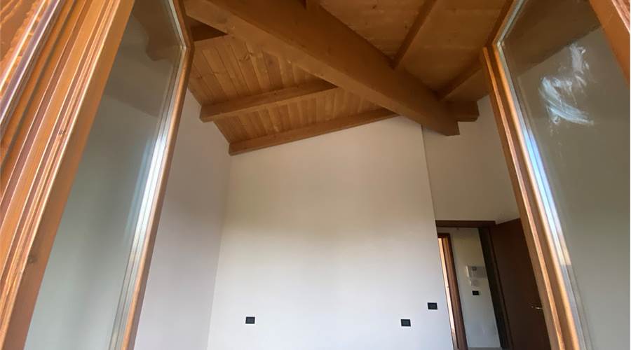 INTERNO
