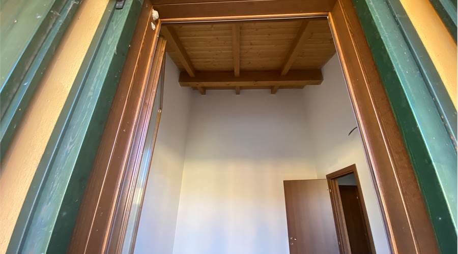 INTERNO