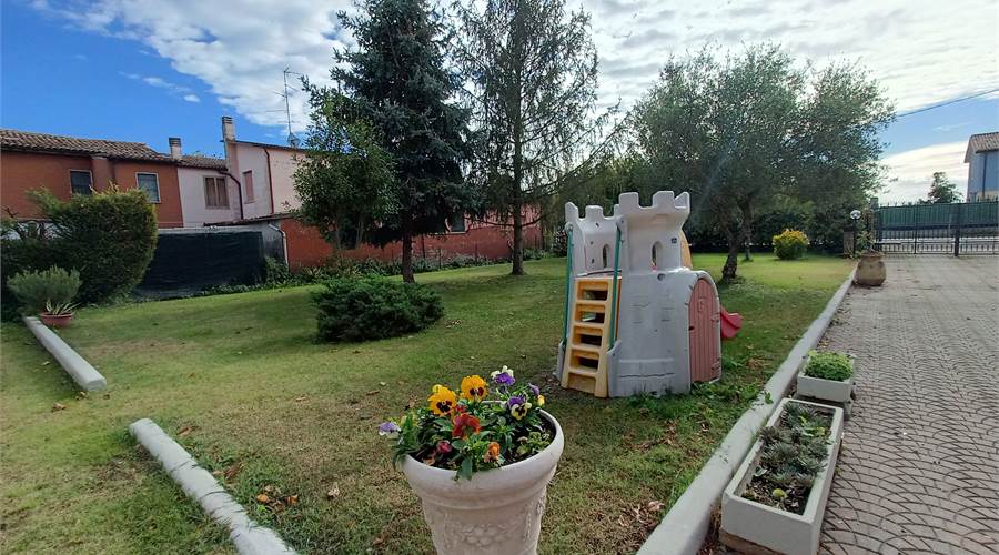 Photo 35
