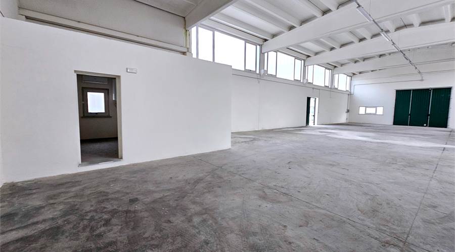 CAPANNONE INTERNO